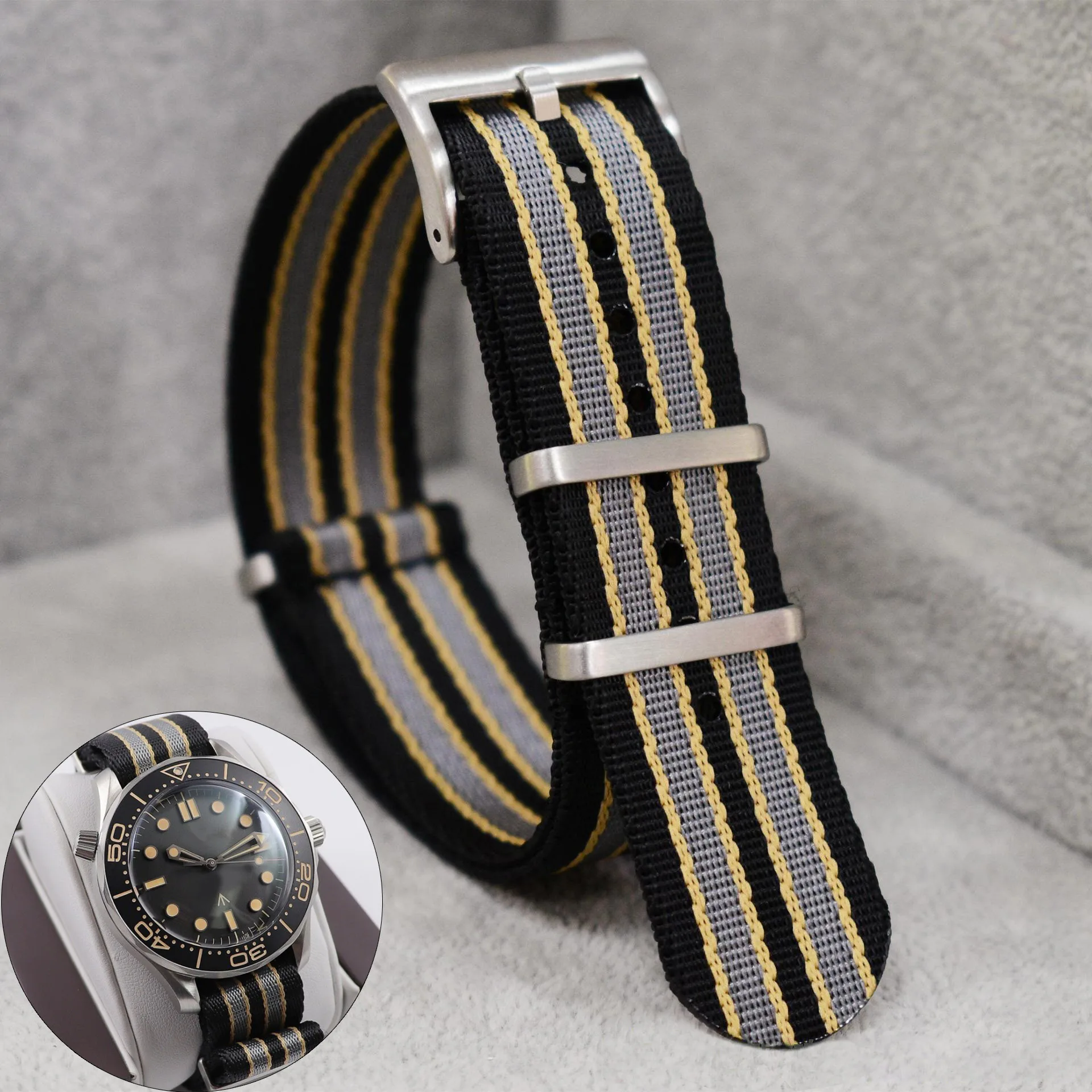 Cinturino per orologio in nylo - Nylon Nato Strap recensione e prezzo